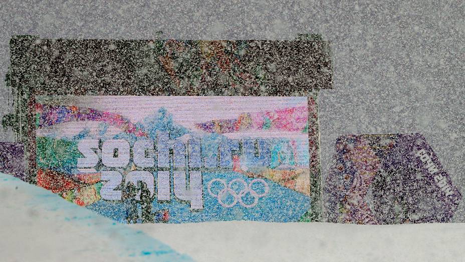 Forte nevasca cai sobre Sochi durante os Jogos de Inverno, na Rússia