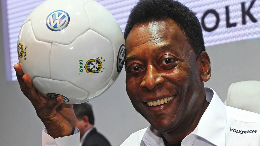 Pelé durante evento onde a Volkswagen do Brasil anunciou oficialmente seus novos embaixadores do futebol brasileiro