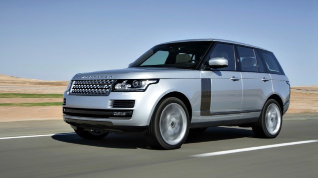 A quarta geração do Land Rover Range Rover chega às lojas na versão Vogue V8 4.4, a diesel