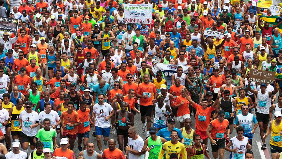 Concentração de corredores na 89ª Corrida de São Silvestre
