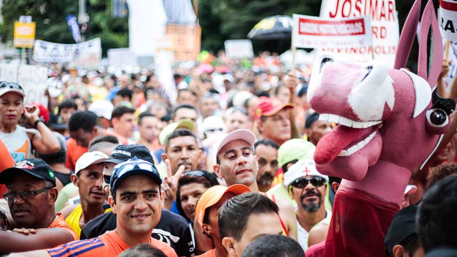 Concentração de corredores antes da larga da 89ª edição da tradicional Corrida de São Silvestre