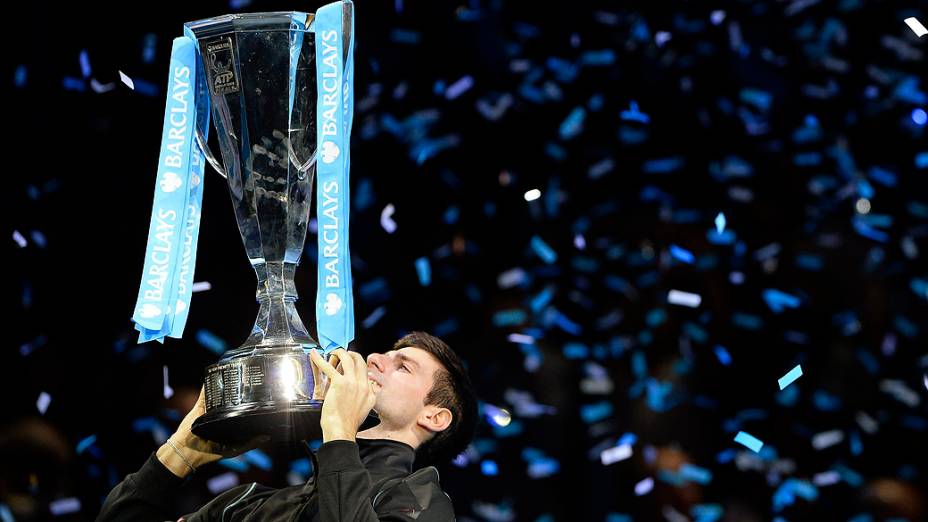 Novak Djokovic vence Rafael Nadal e conquista o ATP Finals, em Londres