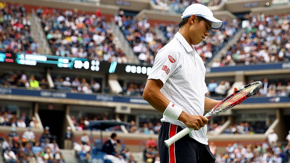 O japonês Kei Nishikori lamenta a derrota para o croata Marin Cilic, na final do US Open, em Nova York