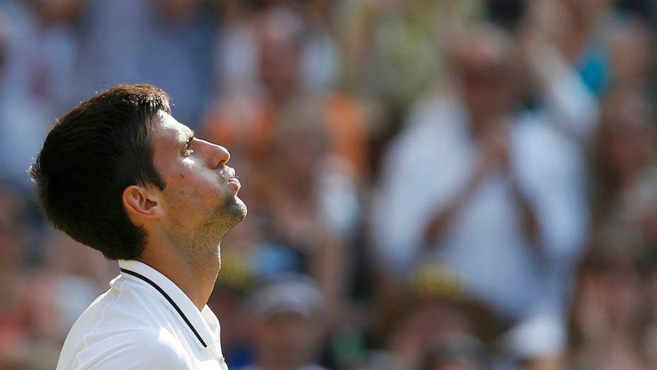 Novak Djokovic fica com o vice-campeonato do torneio de Wimbledon após derrota para o britânico Andy Murray