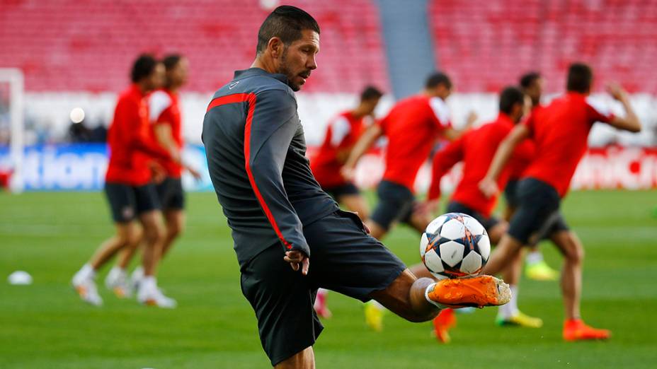 Altético de Madri faz sua última sessão de treinos no estádio do Benfica, um dia antes da final da Liga dos Campeões, disputada com o Real Madrid