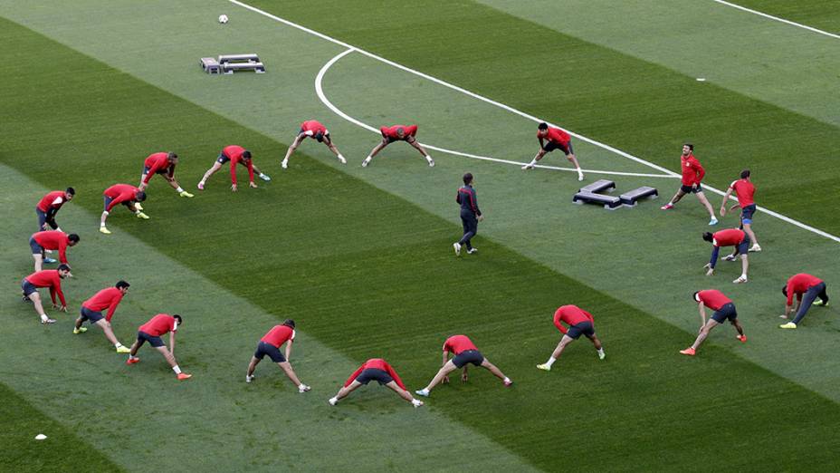 Atlético de Madri realiza último treino antes da partida final pela Liga dos Campeões, que será disputada com o Real Madrid no Estádio da Luz, em Lisboa