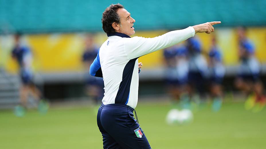 Treino da Itália para jogo contra o Brasil válida para a Copa das Confederações, nesta sexta-feira (21), na Arena Fonte Nova