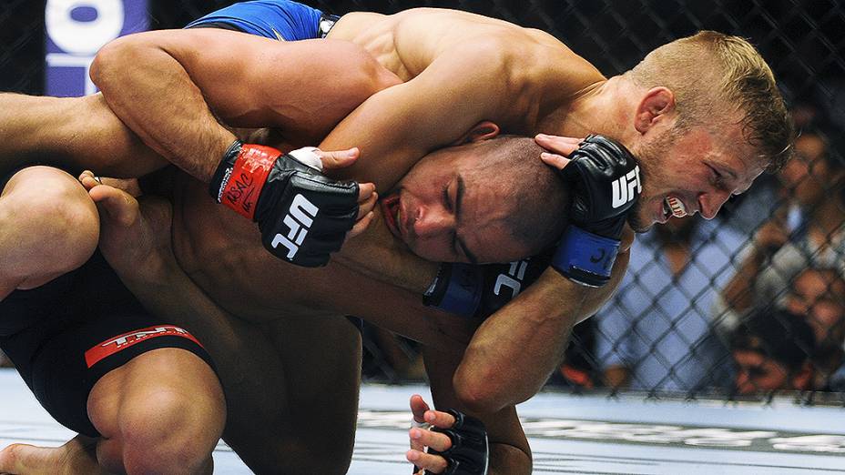 UFC 173 - Americano TJ Dillashaw vence o brasileiro Renan Barão e conquista o cinturão dos galos