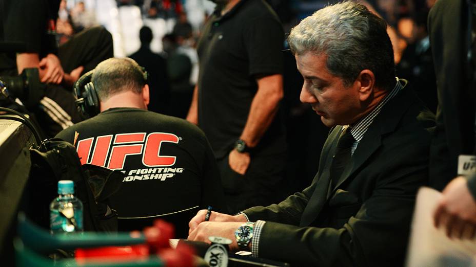 Bruce Buffer durante o UFC Jaraguá do Sul, em Santa Catarina