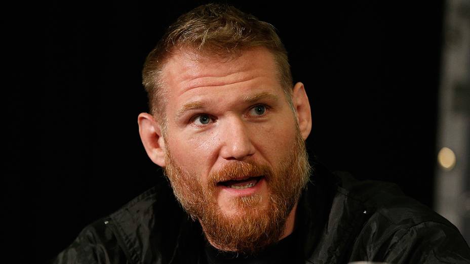 Josh Barnett durante entrevista coletiva do UFC 168 em Las Vegas