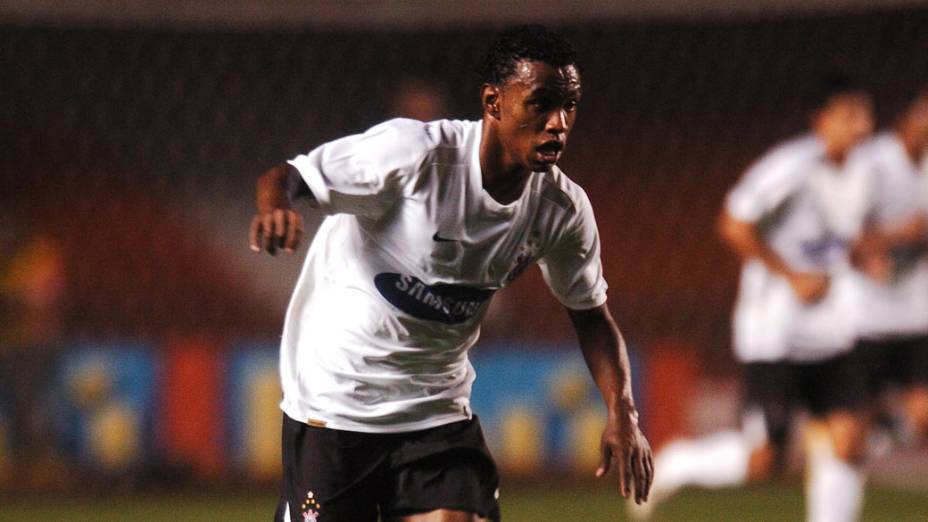 Willian saiu cedo do Corinthians: aos 19 anos