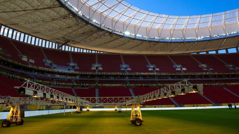 Últimos preparativos no Estádio Nacional de Brasília Mané Garrincha para a abertura da Copa das Confederações, no sábado, entre Brasil e Japão