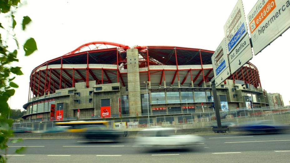 O Estádio da Luz na época de sua inauguração, em 2003