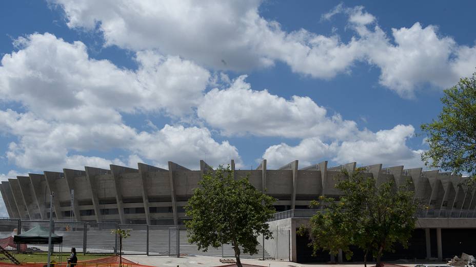 Mineirão passa por últimos retoques antes de entrega das obras, em 13/12/2012