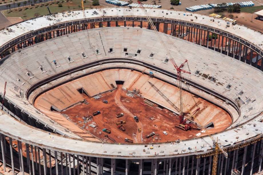 Obras do Estádio Nacional de Brasília no fim de outubro de 2012