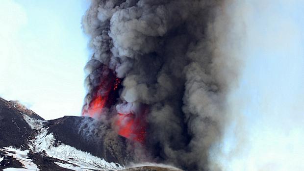 Coluna de cinzas chegou a ficar entre 6.000 e 7.000 metros acima do nível do mar