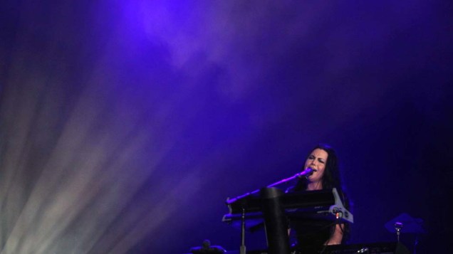 Amy Lee, do Evanescence, durante o show no palco Mundo, no último dia do Rock in Rio, em 02/10/2011