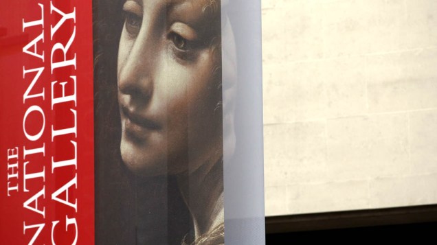 Banner da exposição "Leonardo da Vinci: pintor da corte de Milão", na National Gallery em Londres
