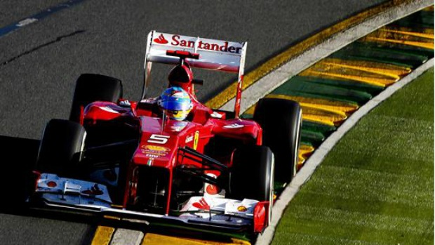 O espanhol Fernando Alonso na disputa do Prêmio da Austrália, em Melboune