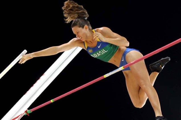 A brasileira Fernanda Murer durante a prova de salto com vara no Mundial de Atletismo em Daegu, Coreia do Sul