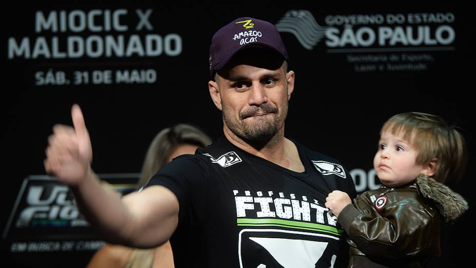 Lutador Fábio Maldonado durante a pesagem do UFC em São Paulo