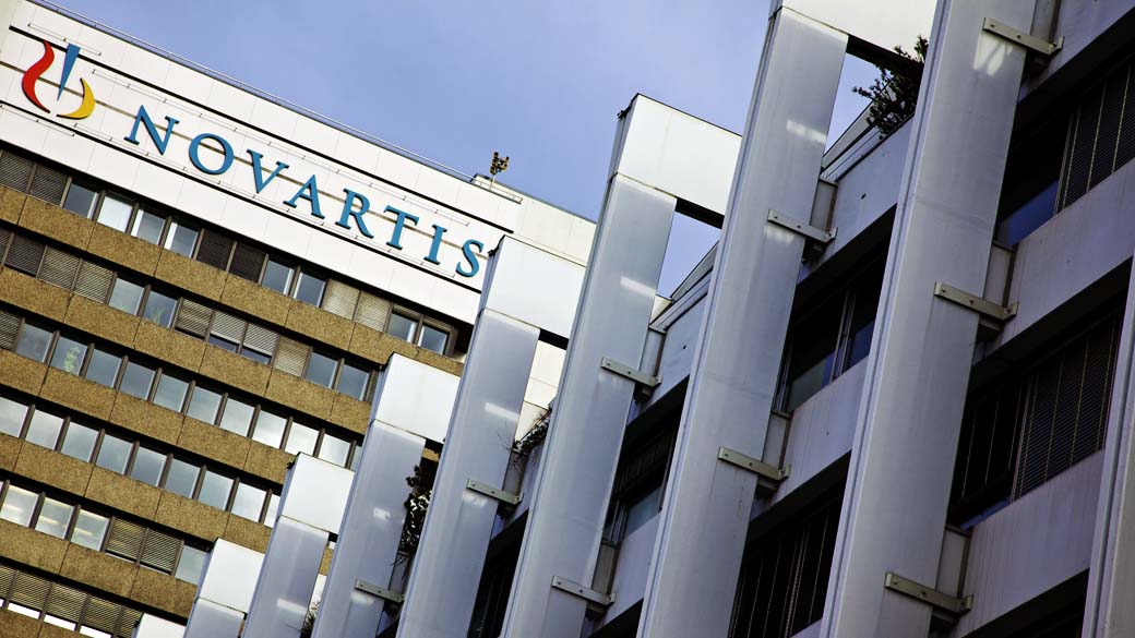 Fachada da sede do laboratório Novartis na Suíça