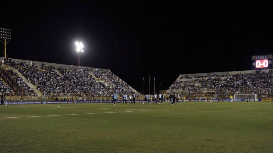 A falha no sistema de iluminação no estádio de Resistência, na Argentina