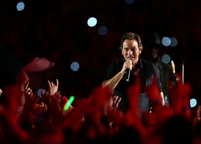 Bruce Springsteen segurou sua voz por 6 milhões de dólares.