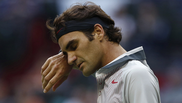 Federer após derrota para o francês Gael Monfils em Xangai: risco de não estar entre os oito melhores da temporada