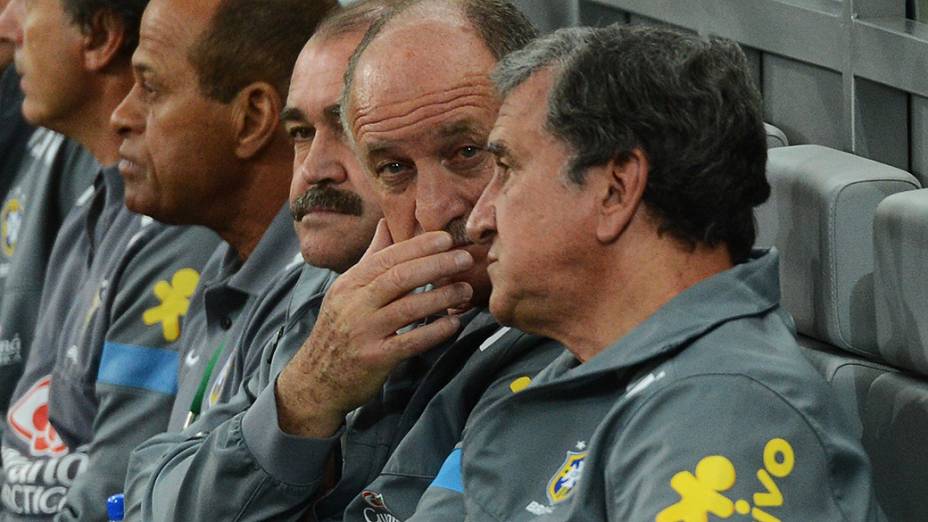 O técnico Luiz Felipe Scolari, durante amistoso entre Brasil e Chile no Mineirão