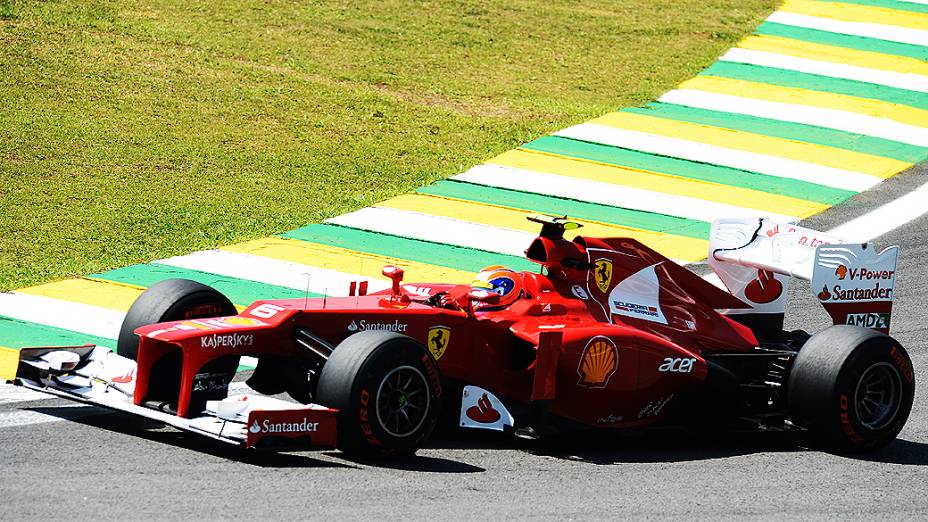 Felipe Massa durante o primeiro treino livre do GP Brasil, nesta sexta-feira em Interlagos