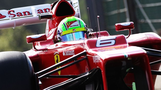 O piloto Felipe Massa, da Ferrari, durante sessão de treinos livres para o GP da Bélgica de F-1; Alonso é o mais rápido no último treino livre na Bélgica