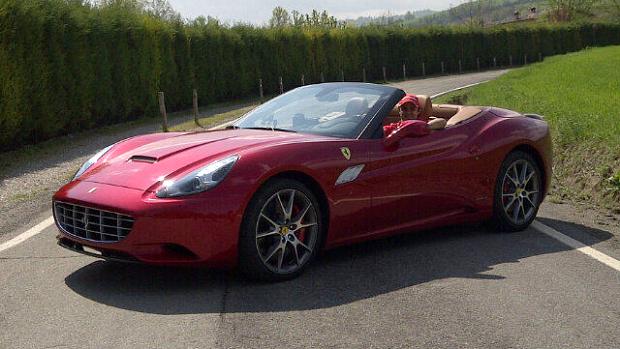 Felipe Massa participou do comercial da nova Ferrari Califórnia