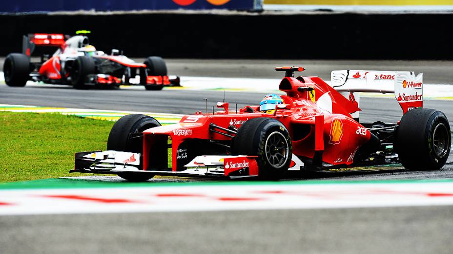 Fernando Alonso, da Ferrari, durante treino classificatório para o GP do Brasil