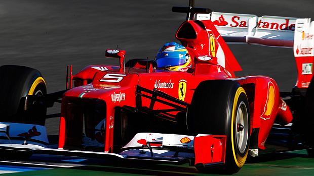 Fernando Alonso encerrou o último dia de treinos da Fórmula 1 em primeiro lugar