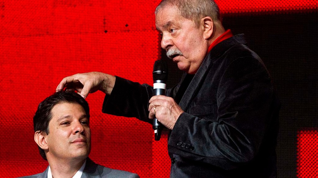 Fernando Haddad e Lula. Ex-presidente elegeu seu candidato em São Paulo, mas outras apostas foram mal no restante do país