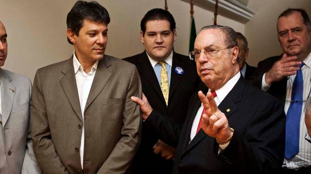 Fernando Haddad e o deputado federal Paulo Maluf durante encontro para homologar aliança