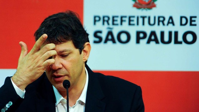O prefeito de São Paulo, Fernando Haddad (PT), durante coletiva sobre os escândalos de corrupção e a prisão dos auditores na operação que desvendou esquema de corrupção milionário na Prefeitura, nesta segunda-feira (4) O prefeito de São Paulo, Fernando Haddad (PT), durante coletiva sobre os escândalos de corrupção e a prisão dos auditores na operação que desvendou esquema de corrupção milionário na Prefeitura, nesta segunda-feira (4)