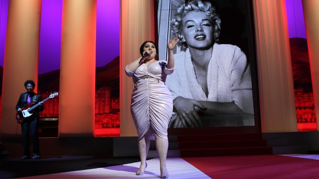 A cantora Beth Ditto se apresenta no 65º Festival de Cannes, em 16/05/2012