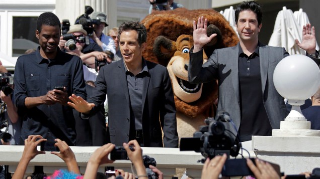 Os atores Chris Rock, Ben Stiller e David Schwimmer na divulgação do filme "Madagascar 3: Os Procurados", na França