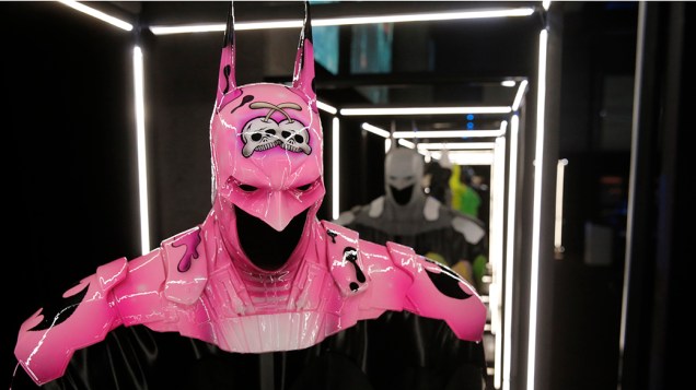 Fantasia do Batman em exposição no Comic-Con 2014
