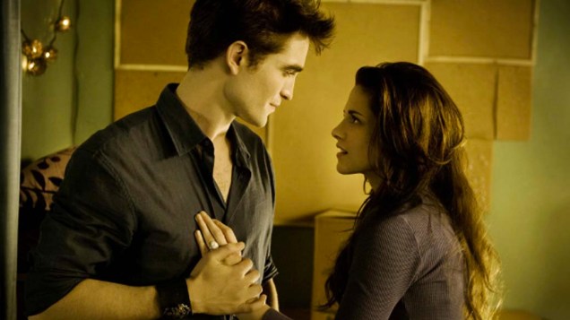 Em <em>Amanhecer - Parte 1</em>, Bella engravidará de Edward e terá um bebê meio vampiro, meio humano