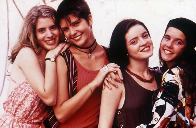O episódio Primeiro Beijo, da série exibida pela TV Cultura Confissões de Adolescente, ganhou o Prix Jeunesse International em 1996 de melhor programa de ficção para adolescentes.