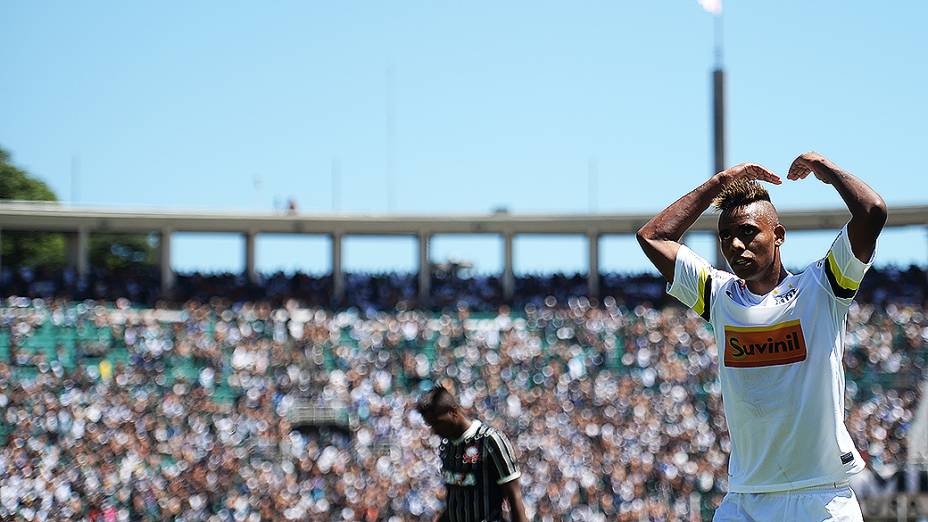 Final entre Santos e Corinthians, no Pacaembú