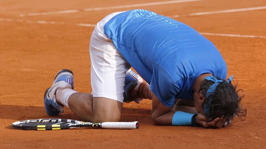 Rafael Nadal comemora a conquista do torneio de Roland Garros, em Paris