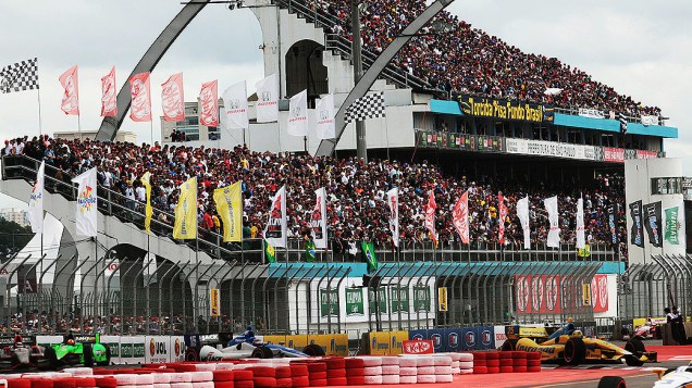  Corrida de fórmula Indy no Sambódromo do Anhembi em São Paulo