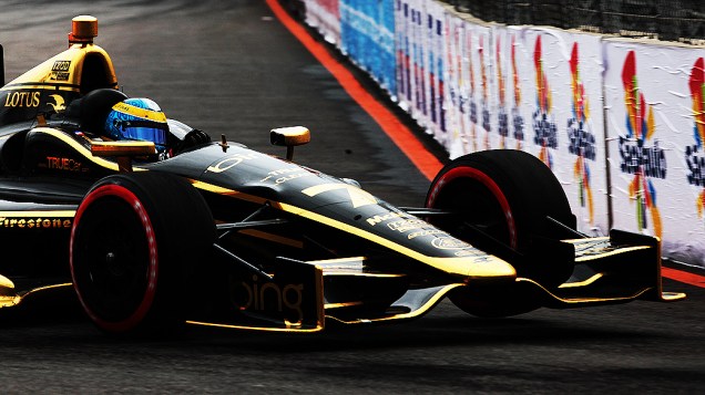 Piloto Graham Hall, que ficou na 16º colocação na corrida da fórmula Indy no Sambódromo do Anhembi em São Paulo