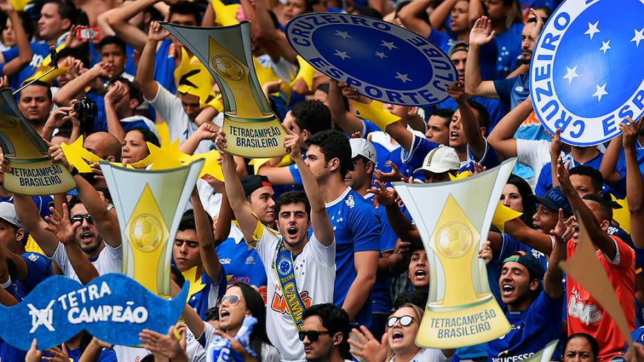 Torcida do Cruzeiro durante a partida entre Cruzeiro MG e Fluminense RJ válida pela Série A do Campeonato Brasileiro 2014 no Estádio Mineirão em Belo Horizonte (MG), neste domingo (07)