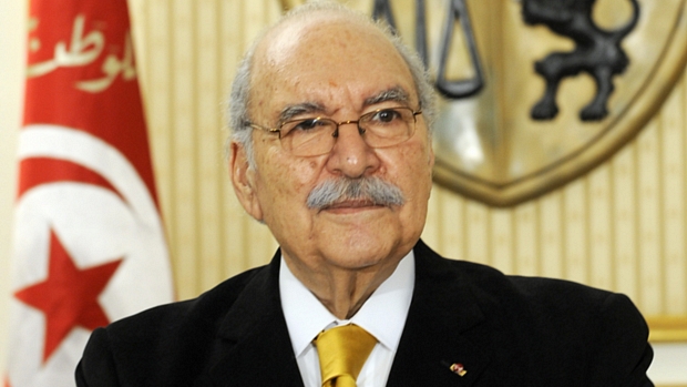 O presidente interino da Tunísia, Fouad Mebazza, em discurso televisionado