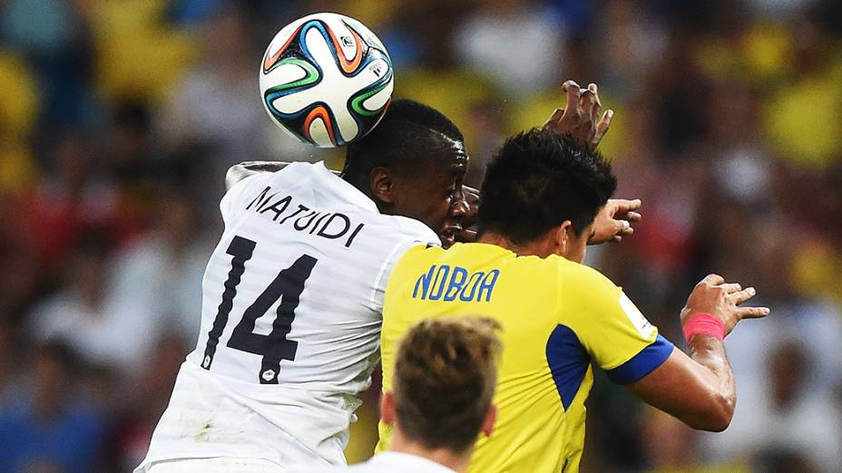 Lance no jogo entre Equador e França no Maracanã, no Rio